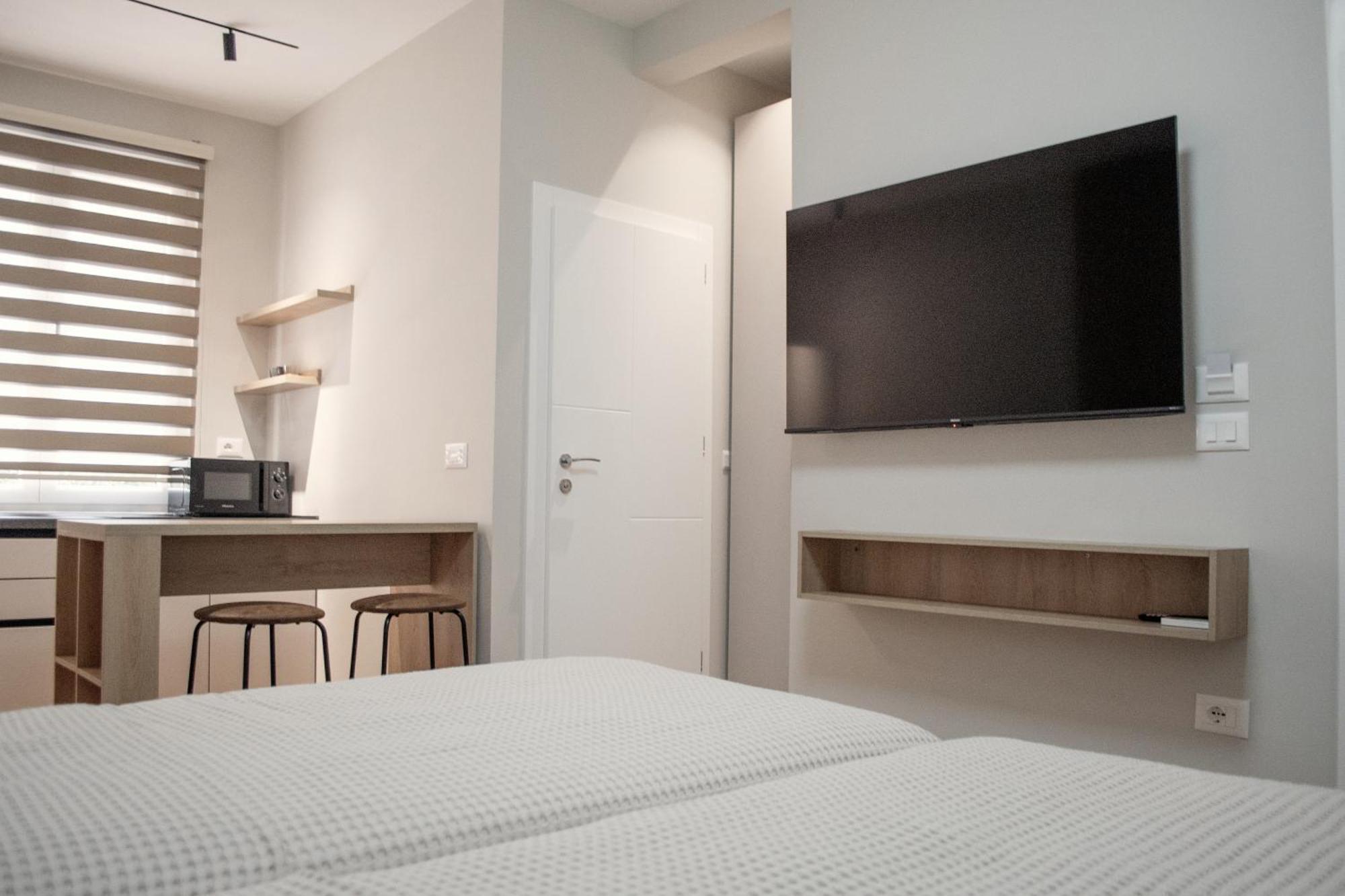 Goat Apartments Tirana Exterior photo